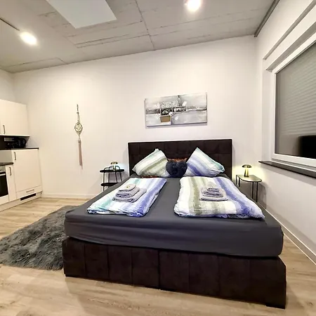 Neu Goldstadt Urban - Schloessle بفورتسهايم