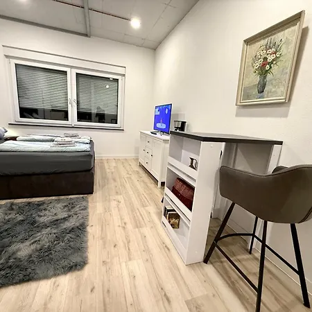 Neu Goldstadt Urban - Schloessle * بفورتسهايم