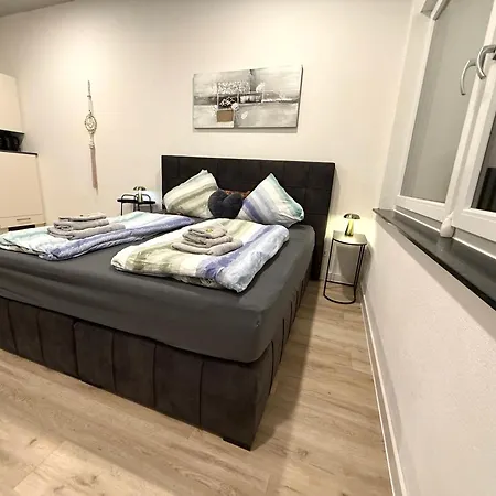 Neu Goldstadt Urban - Schloessle بفورتسهايم