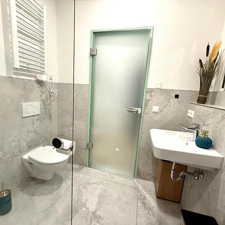 Neu Goldstadt Urban - Schloessle * بفورتسهايم