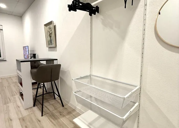 Neu Goldstadt Urban - Schloessle * 普福尔茨海姆